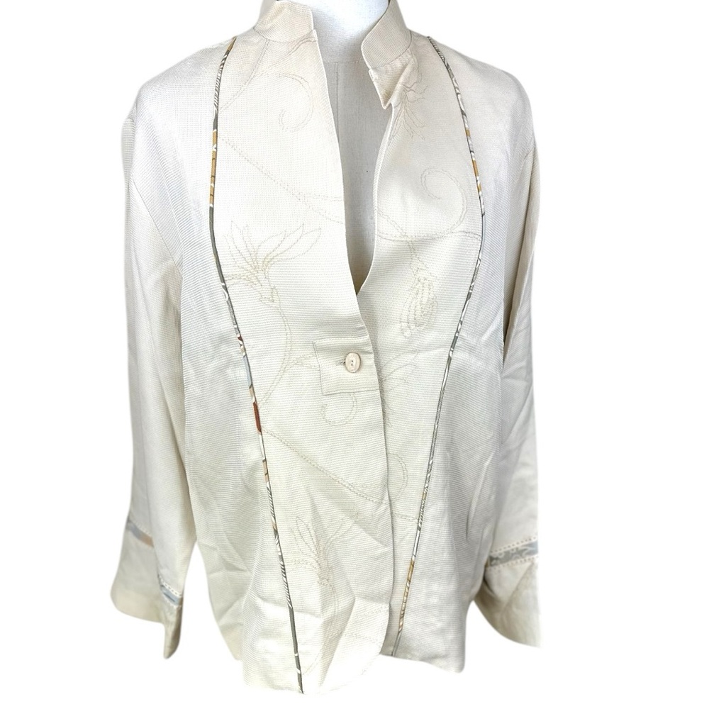 Harari silk‎ embroidered cream one button closure size smalll blazer